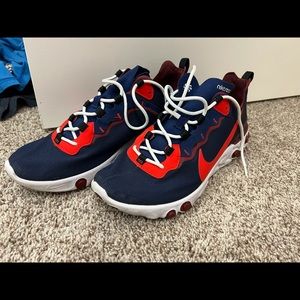 Nike React Element tennis shoes